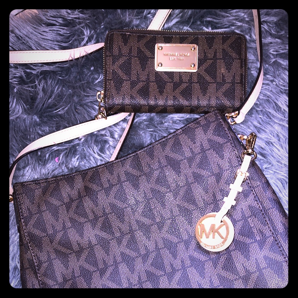 MK purse